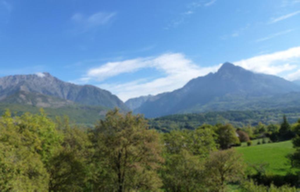 Le Rocher Des Ducs, Vue Sur Montagne, Abris Voitures Et Motos Le Glaizil Δωμάτιο φωτογραφία